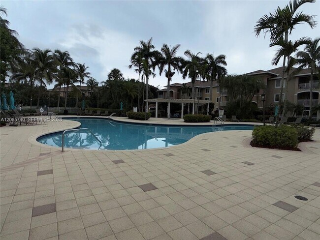 Building Photo - 6482 Emerald Dunes Dr