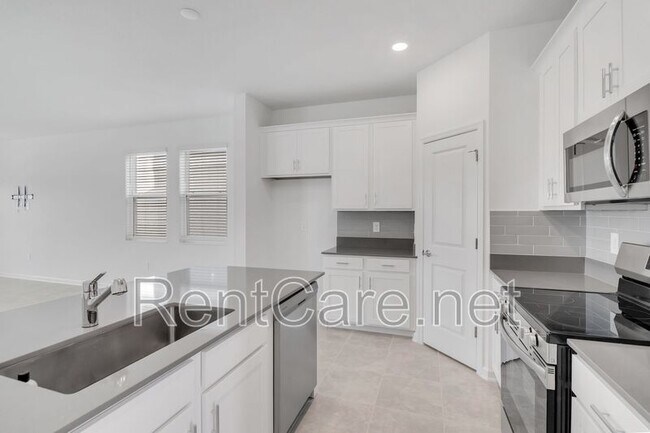 Building Photo - 6439 Blissful St