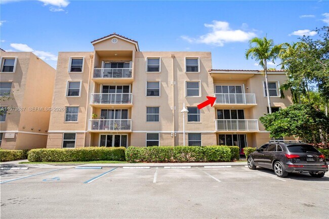 Building Photo - 529 E Sheridan St