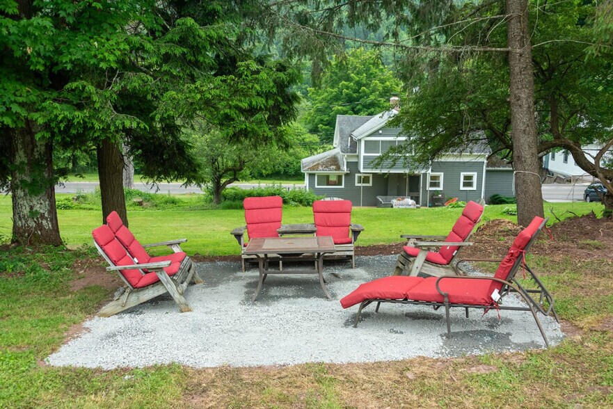 Building Photo - 1891 County Hwy 6