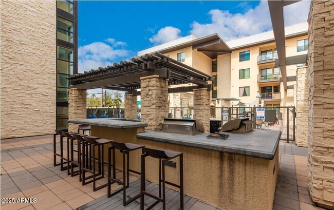 Building Photo - 7300 E Earll Dr