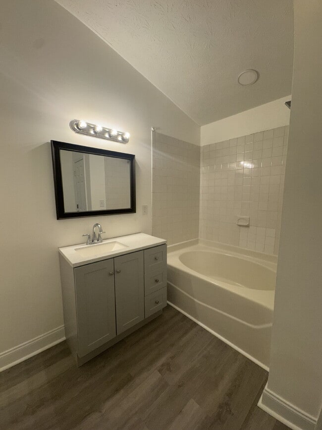 Building Photo - Brand New Rental Listing – Steps from Down...