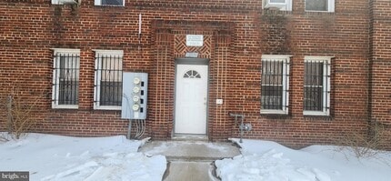 Building Photo - 2017 I St NE