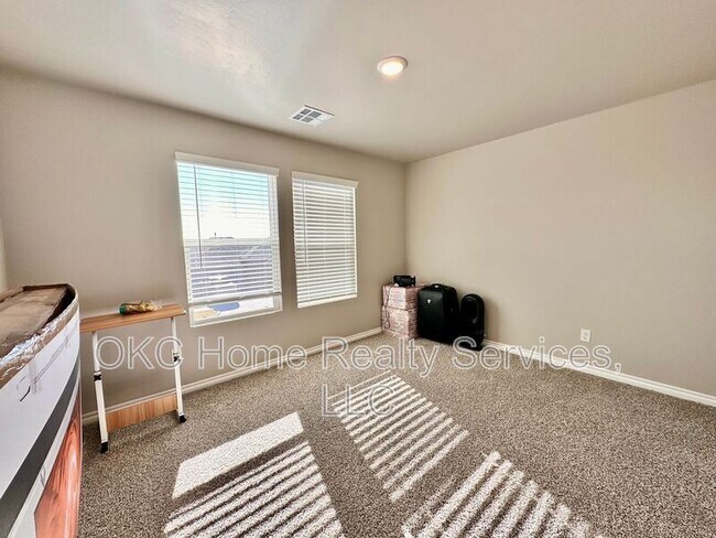 Building Photo - 10341 NW 26th St