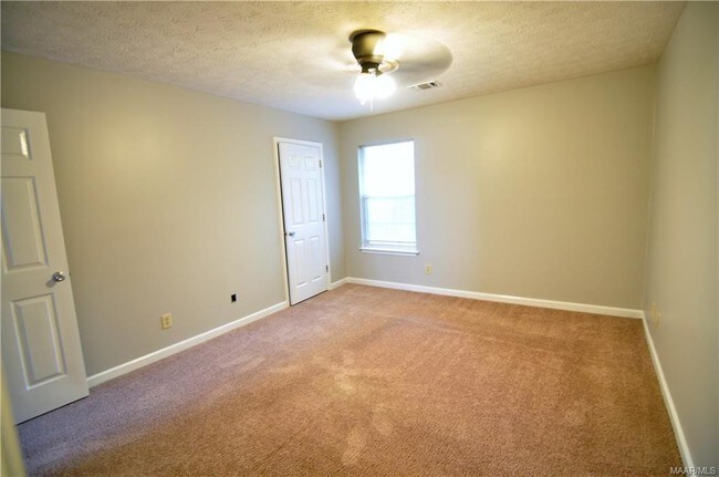 Building Photo - 169 E 6th St