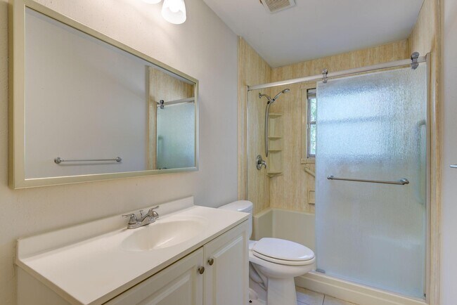 Building Photo - 4123 Dacca Dr