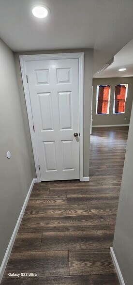 Building Photo - 718 Drexel Ave