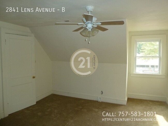 Building Photo - 2841 Lens Ave