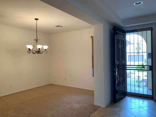 Building Photo - AVAILABLE NOW IN OLD STONE RANCH!!!!