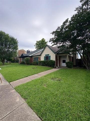 Building Photo - 815 Versailles St