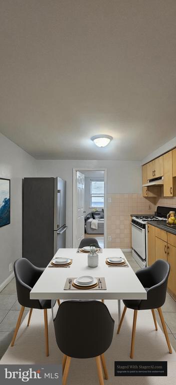 Building Photo - 354 Devereaux Ave