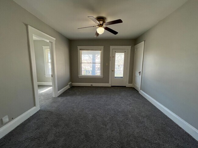 Building Photo - 3339 W.84th