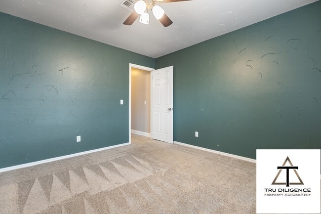 Building Photo - 1324 Concord Ln