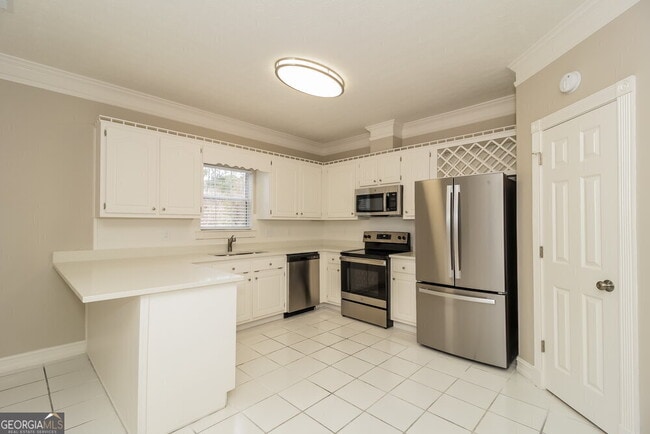 Building Photo - 355 Woodstream Dr