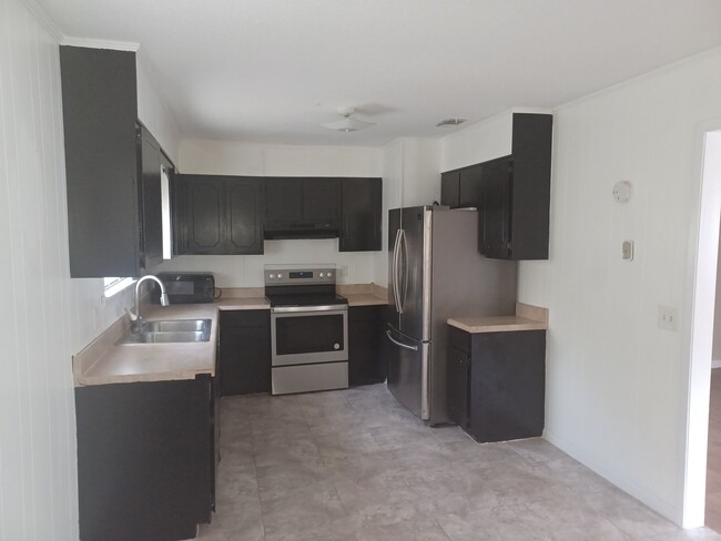Building Photo - Beautiful 3bd/2ba home ready to rent