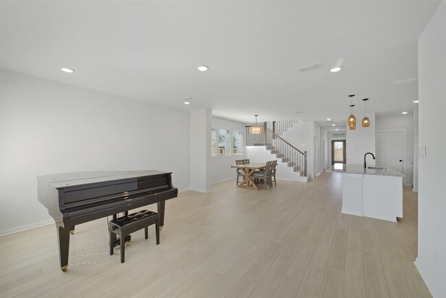 Building Photo - 13102 Verde Oaks Trl