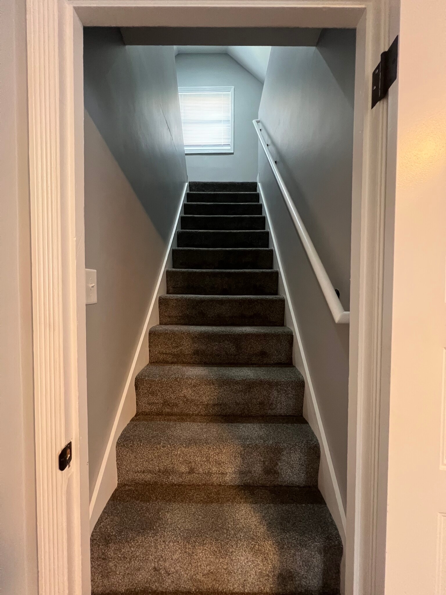 Building Photo - 1430 S Champion Ave