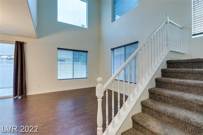 Building Photo - 8455 Adams Grove St