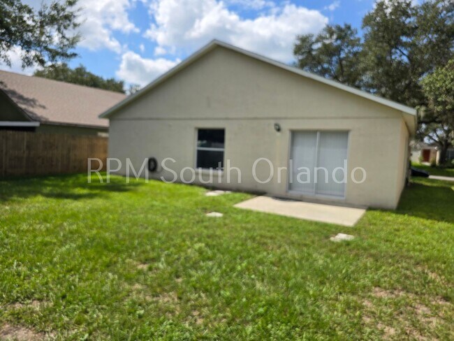 Building Photo - Winding Creek