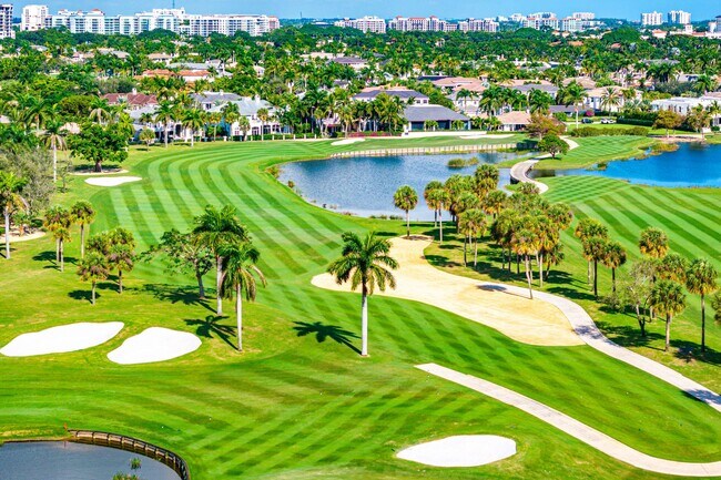 Building Photo - 2121 Areca Palm Rd