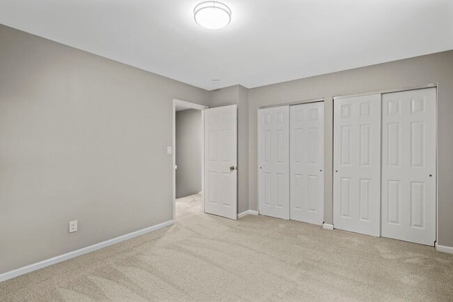 Building Photo - 226 Wolfner Dr