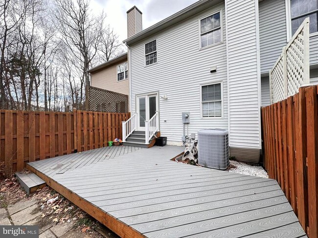 Building Photo - 6715 Cub Run Ct
