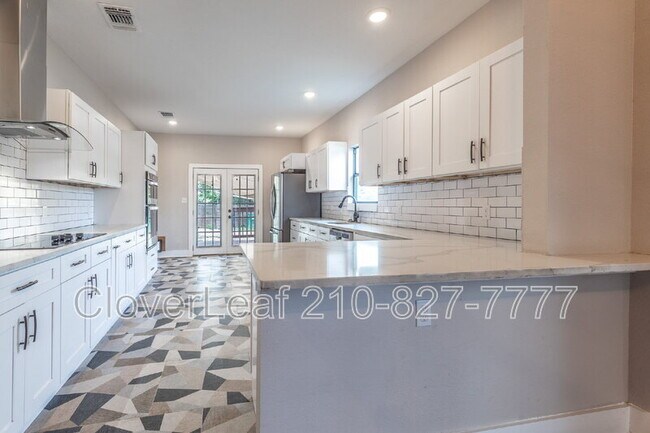 Building Photo - 242 Furnish Ave