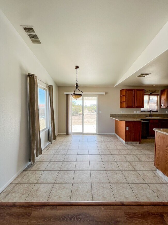 Building Photo - MOVE IN SPECIAL: $200 OFF FIRST MONTHS RENT!*