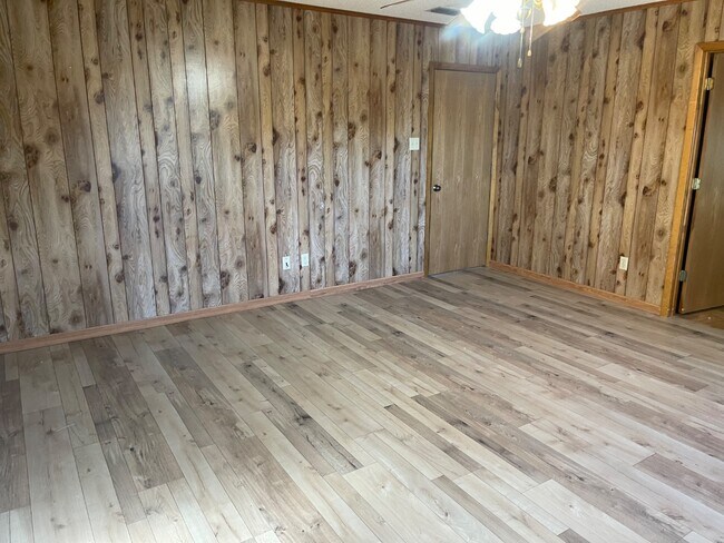 Building Photo - 2870 Fm 2659