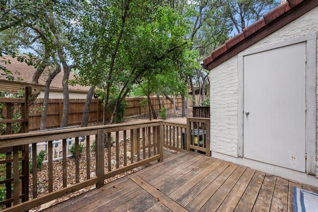 Building Photo - 4306 Bonnell Vista Cove