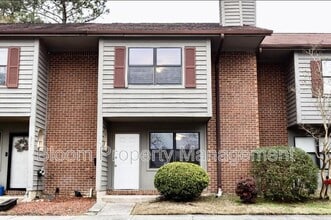 Building Photo - 579 Travelers Blvd