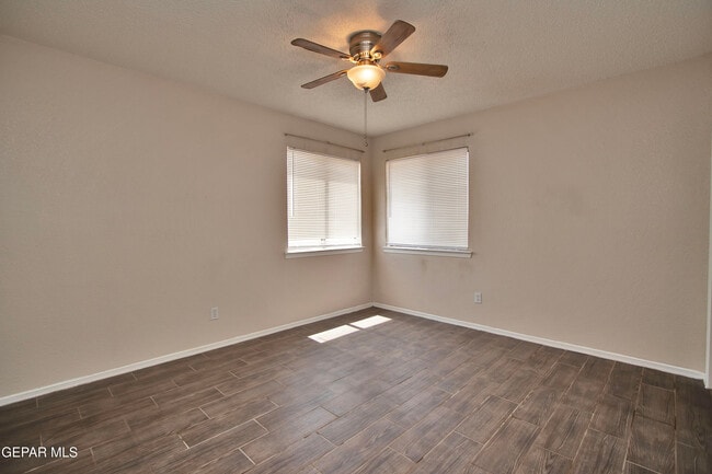 Building Photo - 11726 Stone Castle Dr