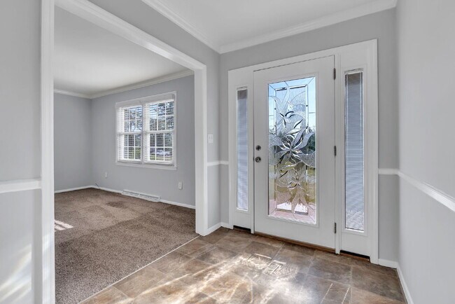 Building Photo - Spacious 3 Bedroom, 2 Bath Home with Dual Living Areas & Energy-Saving Solar Panels! $2000/mo rent