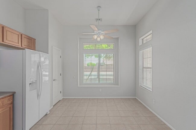 Building Photo - 11914 N 150th Ln