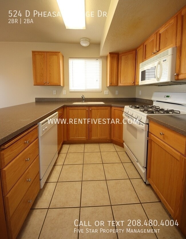 Building Photo - 524 D Pheasant Ridge Dr