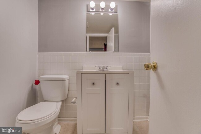 Half Bath - 9909 Maidbrook Rd