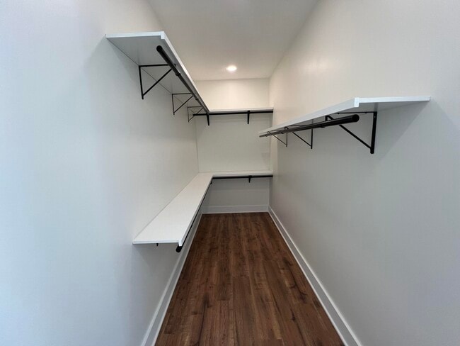 Building Photo - 308 Wolverine Way