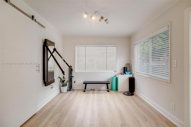 Building Photo - 2969 SW 20th St