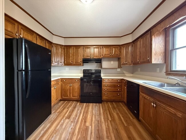 Building Photo - 5 Bedroom, 2 Bathroom Home in Greene County, TN