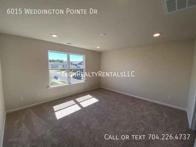 Building Photo - 6015 Weddington Pointe Dr