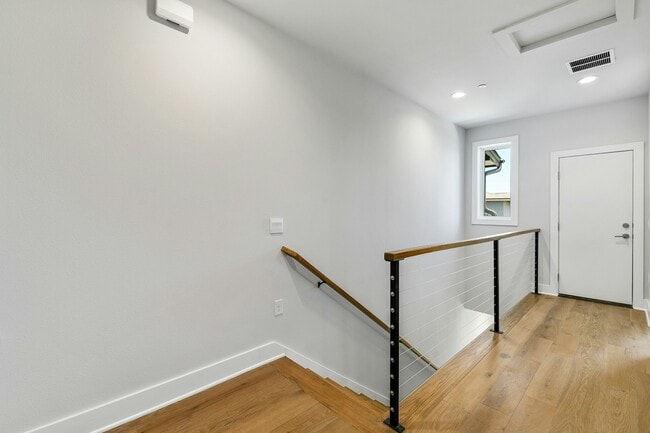 Building Photo - 4611 Unity Cir