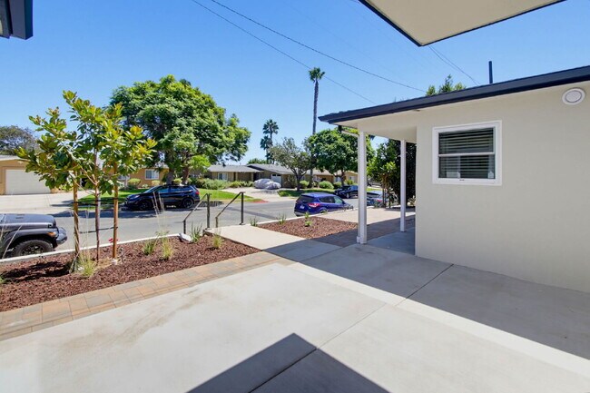 Building Photo - New Construction with Private Patio Walking Distance to Mission Bay