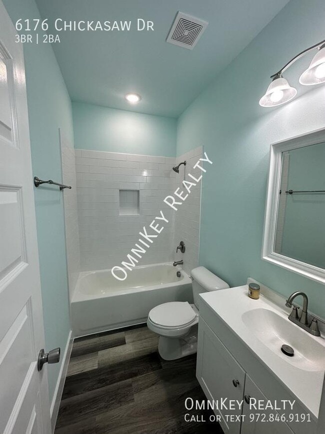 Building Photo - 6176 Chickasaw Dr