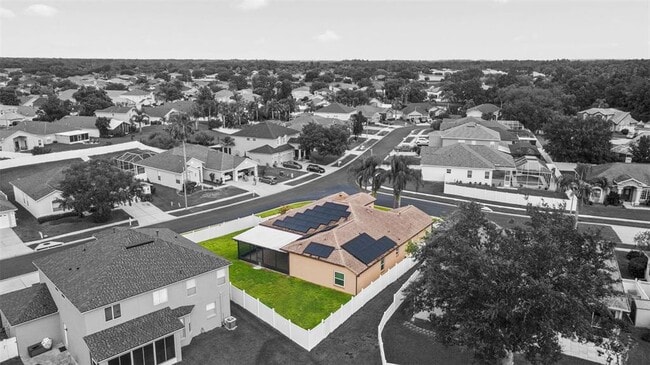 Building Photo - 25946 Buckthorn Ave