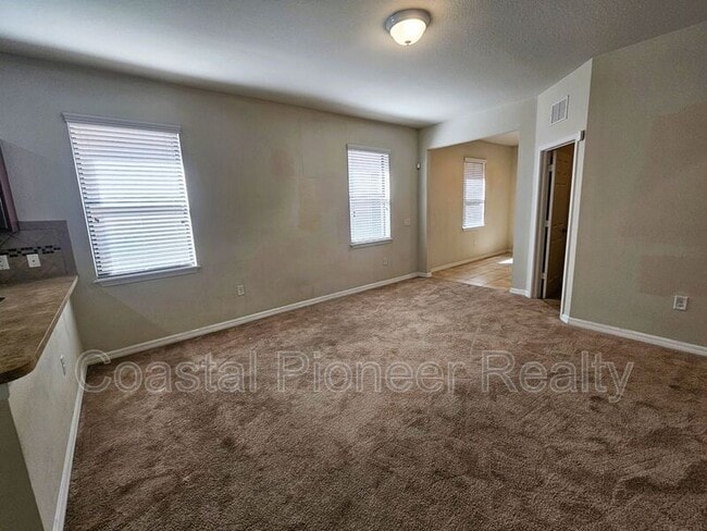 Building Photo - 6302 Magnolia Park Blvd