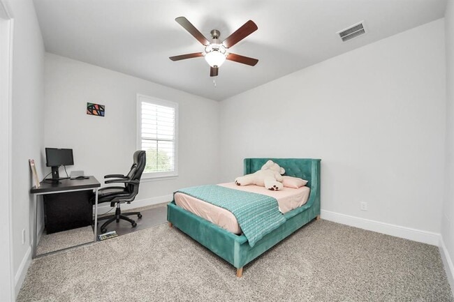 Building Photo - 14827 Vista Chase Trl