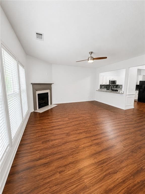 Building Photo - 4922 Sherwood Way