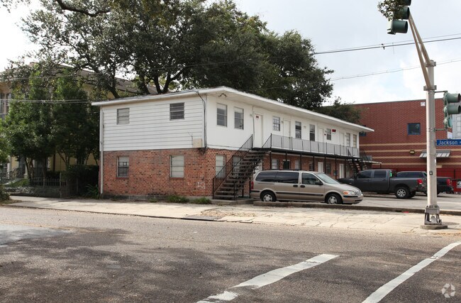 Primary Photo - 2200 Oretha Castle Haley Blvd