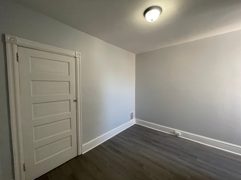 Building Photo - 417 N Rodney St