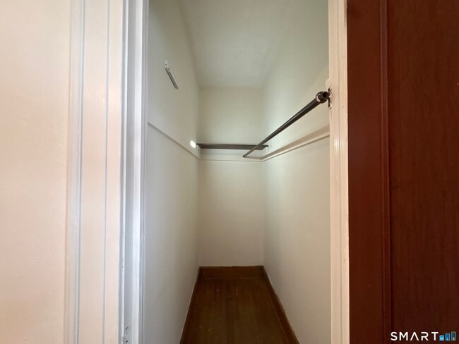 Building Photo - 415 Litchfield St